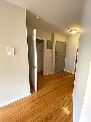 5th image of 30-11 30th St #2F