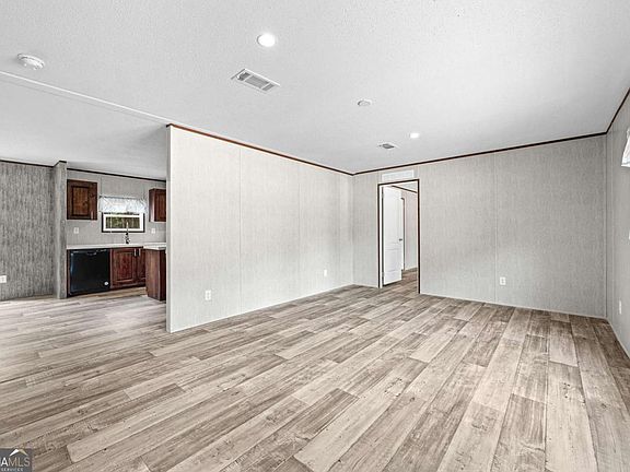 3rd image of 1617 Sweet City Rd