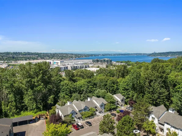 949 Aberdeen Avenue NE #E216, Renton, WA 98056