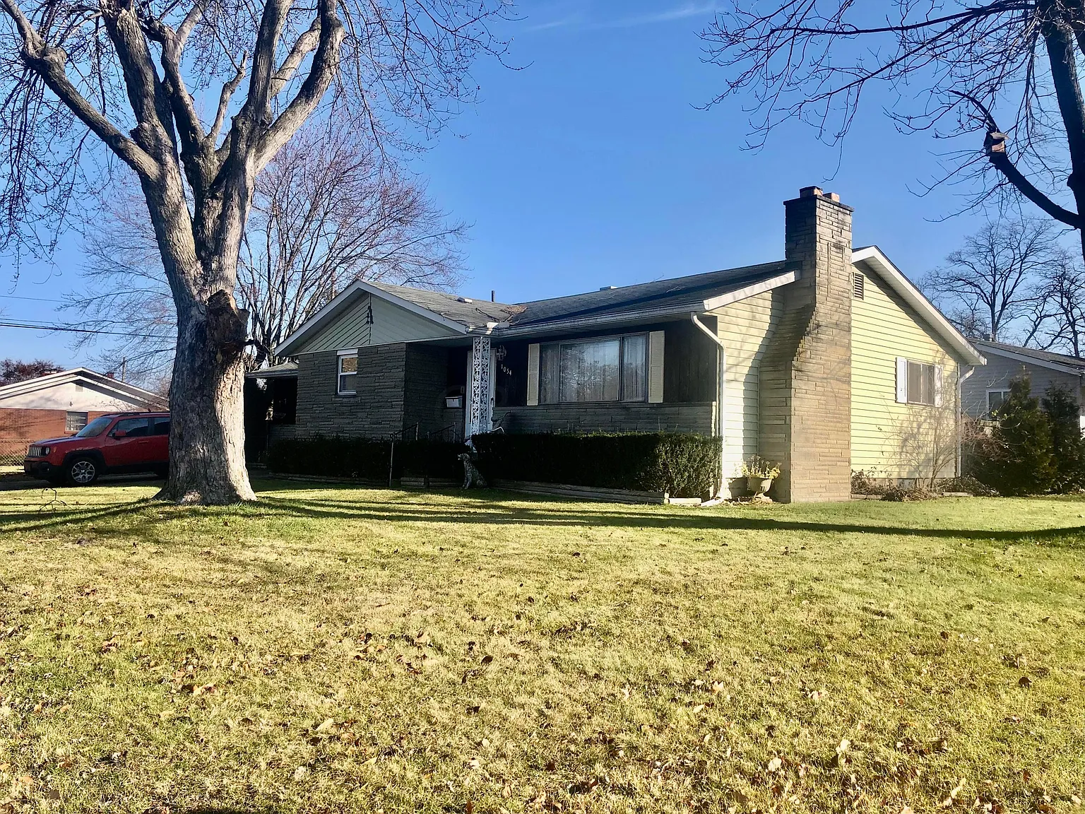 1054 S Eureka Ave photo 1