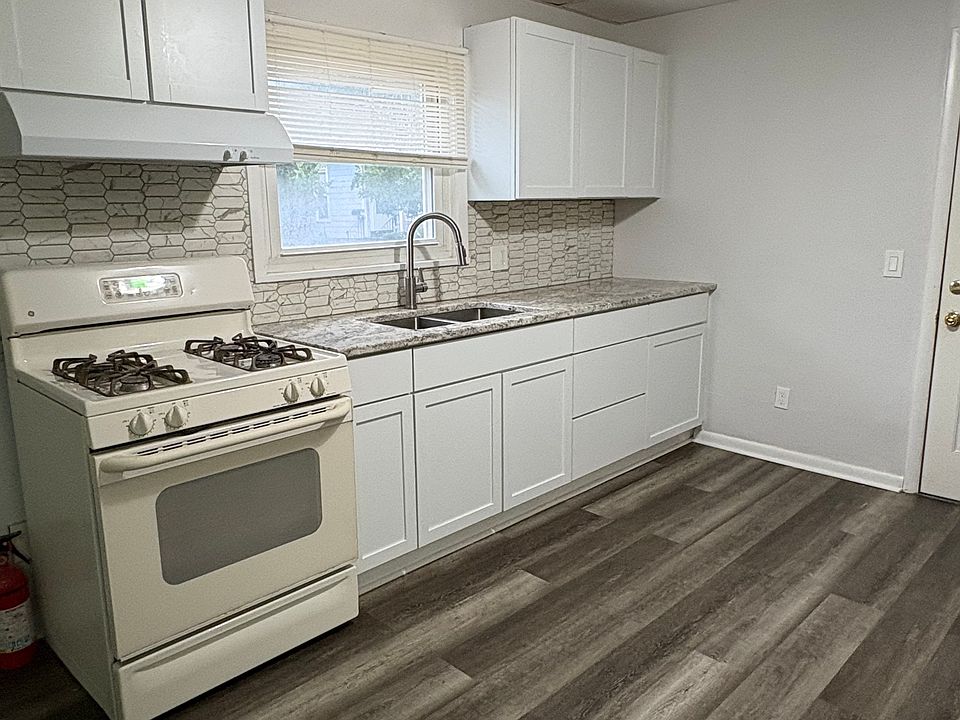 1st image of 107 Sanford St #107