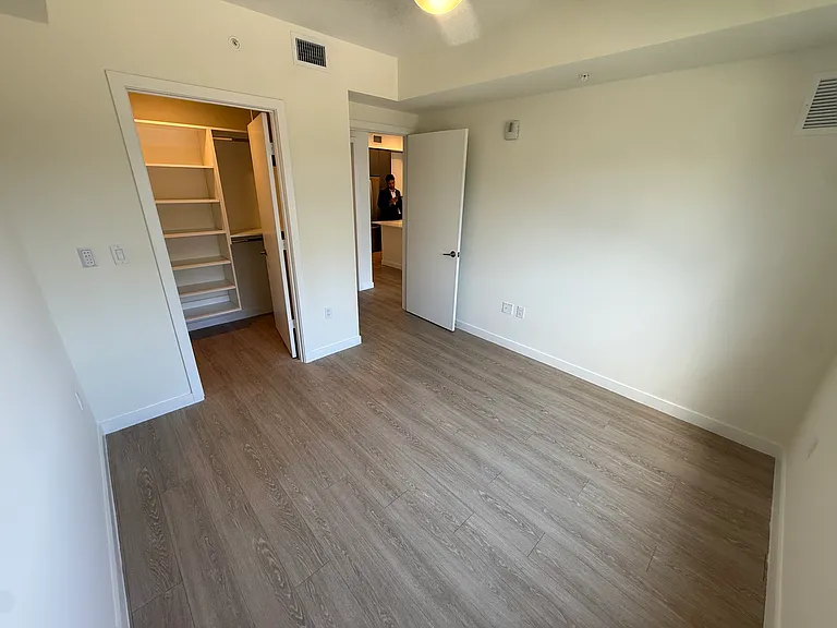 2505 NE 193rd St #310 — Photo 12