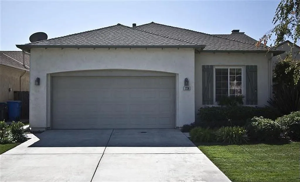1236 Casual Ln — Photo 1