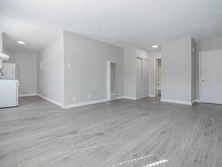 Twin Palms — Photo 12