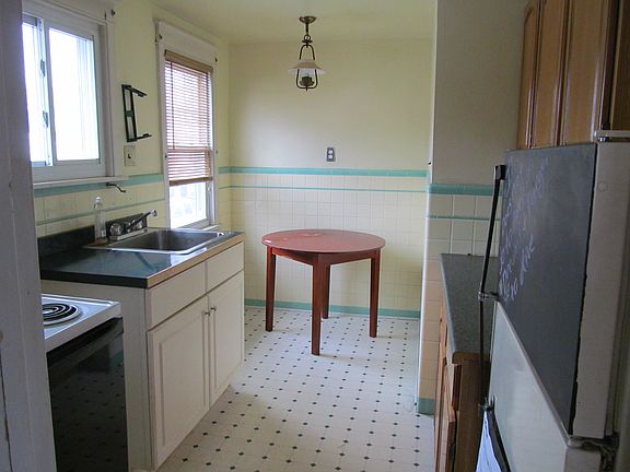 2nd floor kitchen