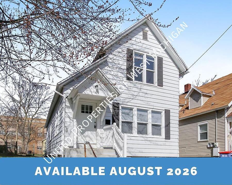 1st image of 119 Diamond Ave SE