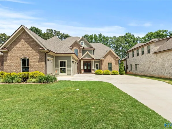 14318 Muirfield Dr, Athens, AL 35613