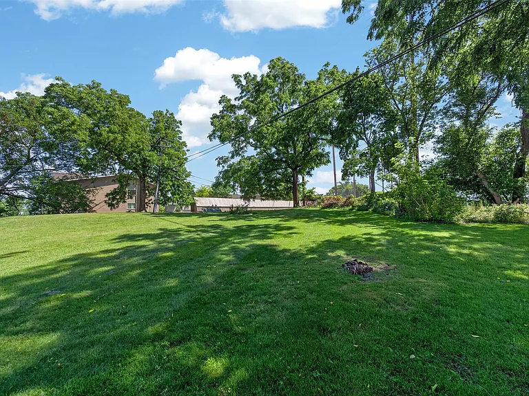 2079 Klingensmith Rd — Photo 32