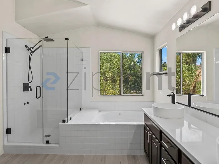 5215 Manderston Dr — Photo 26