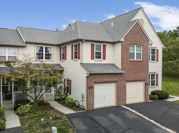 119 Farrington Ct, Collegeville, PA 19426