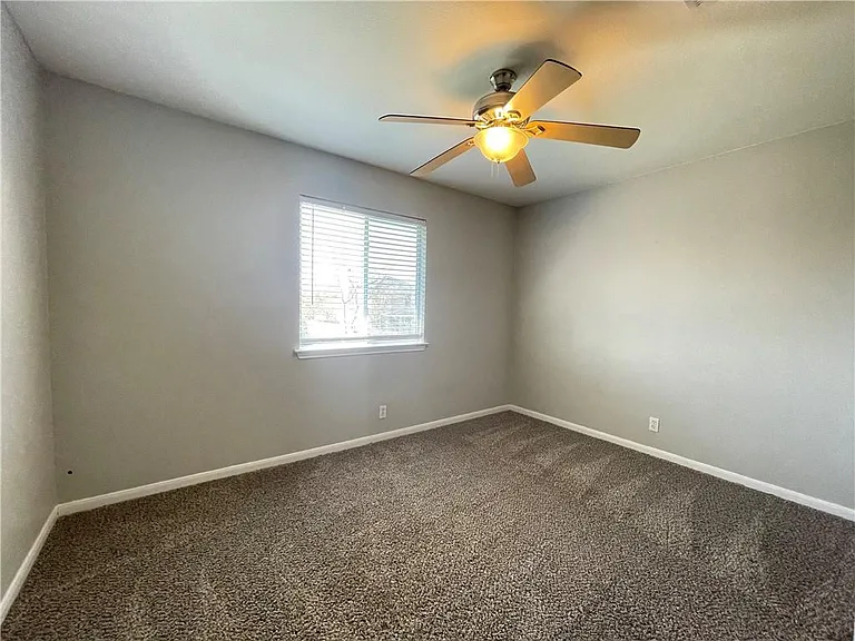 110 Cotton Creek Way — Photo 23