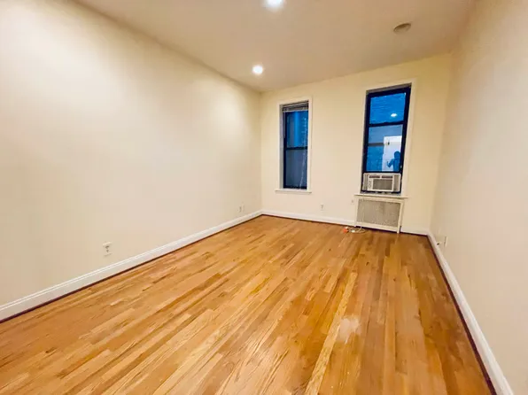 1590 York Avenue image 3 of 4
