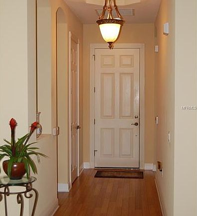 Entry with trey ceiling