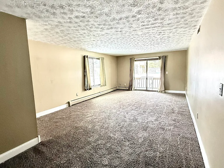 21 Amato Dr #I — Photo 3