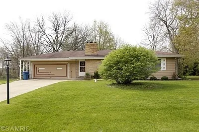 1248 Hamilton Rd photo 1