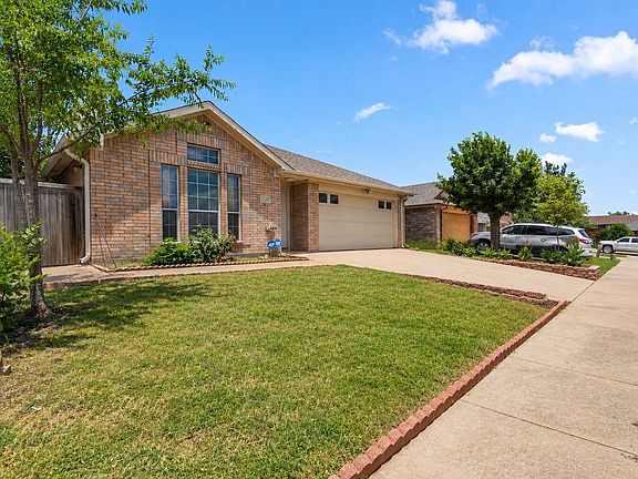 2nd image of 3129 Bahar Dr