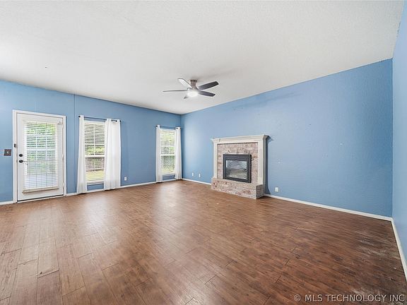 2nd image of 7926 S 78th East Ave