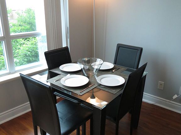 5th image of 25 Greenview Ave #423