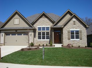 1092 Kempton Run Dr, Columbus, OH