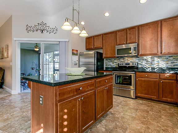 3rd image of 3243 Ginny Lake Dr
