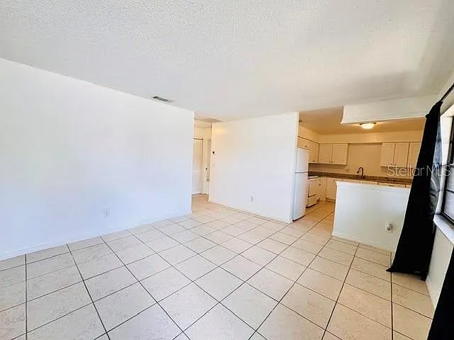 2 bed, 2.0 bath, 875 sqft, $1,600 — Photo 3