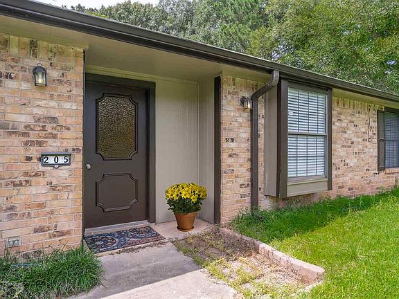 3rd image of 205 Terese Dr
