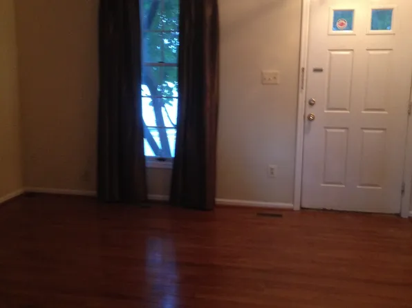 5013 9th St S, Arlington, VA 22204