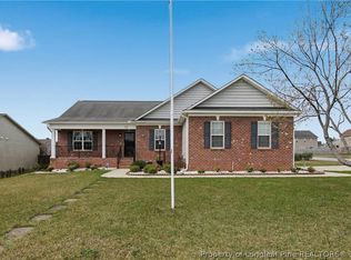 417 Bellgrove Dr, Hope Mills, NC 28348