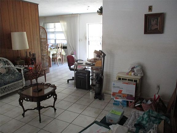 2nd image of 19311 Gulfstream Rd