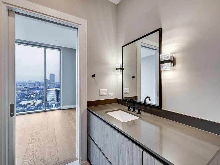 1711 Allen Pkwy #2203 — Photo 25