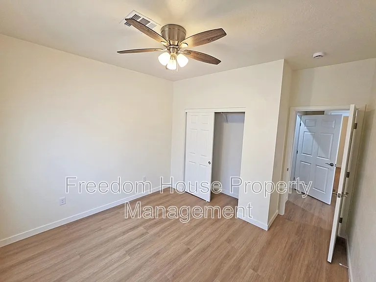 1701 Sycamore Ave #A — Photo 20