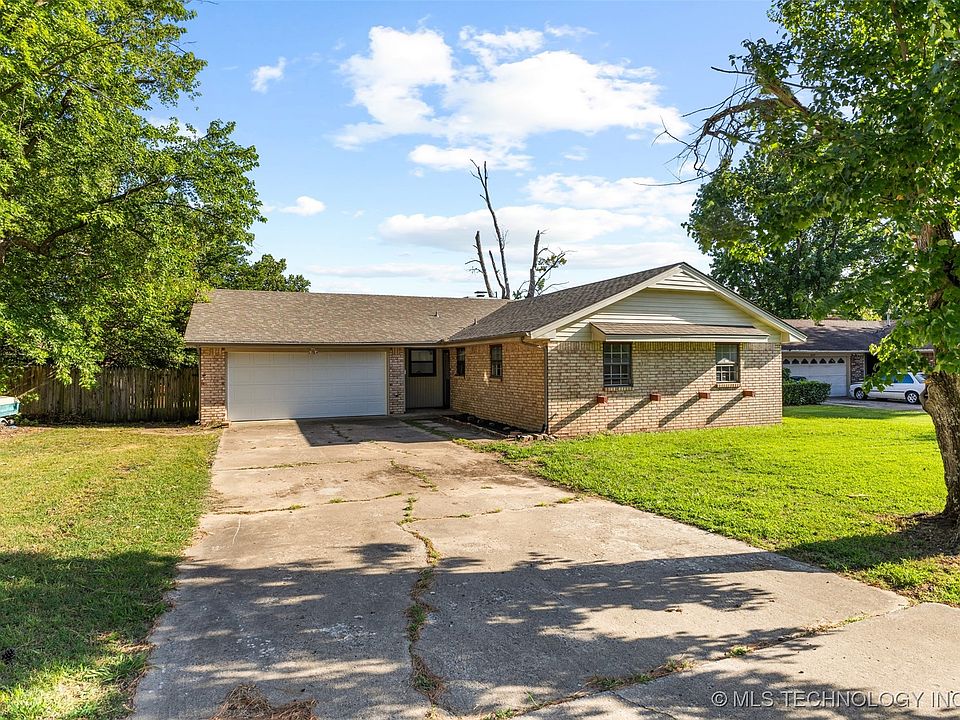 1st image of 433 Gibson Dr