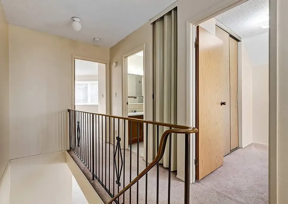 550 Rundlehorn Cir NE