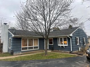 313 W Green Tree Rd, Glendale, WI 53217