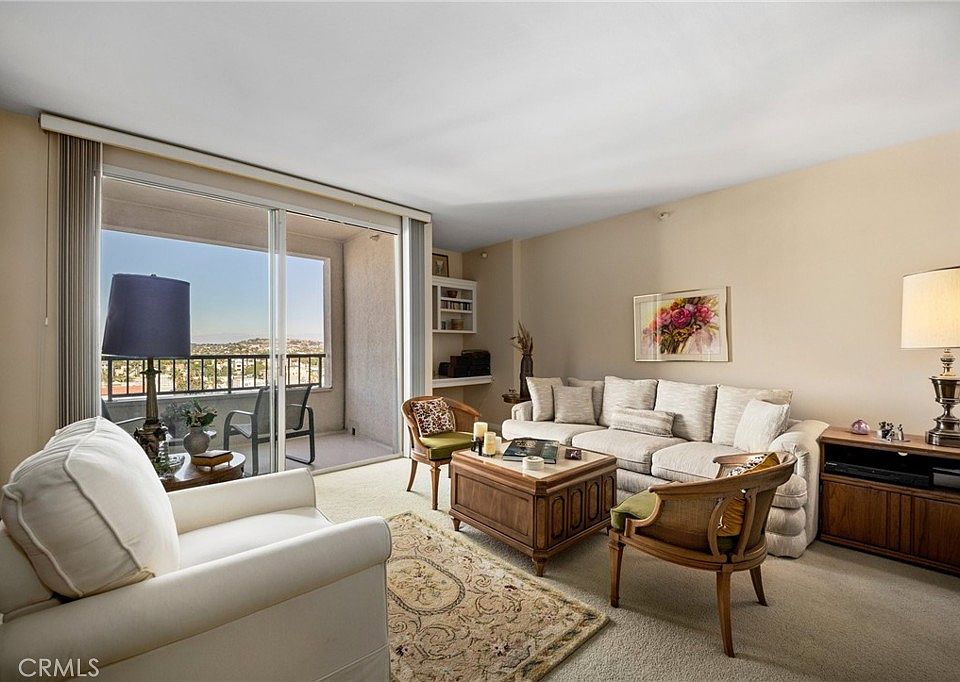 1st image of 850 E Ocean Blvd Unit 813