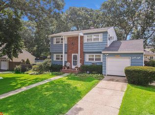 68 Colony Rd, Pt Jefferson Station, NY 11776