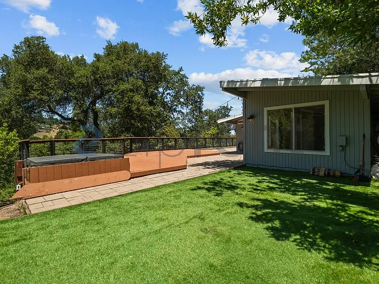 757 Tofflemire Dr — Photo 28