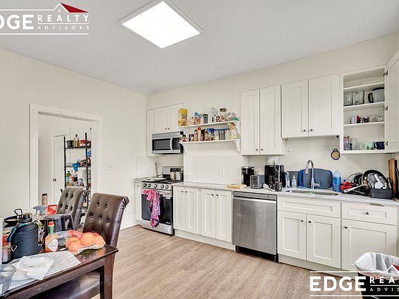 2nd image of 20-22 Ashford St #20