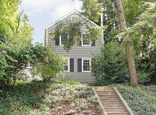73 W Broad St, Hopewell, NJ 08525
