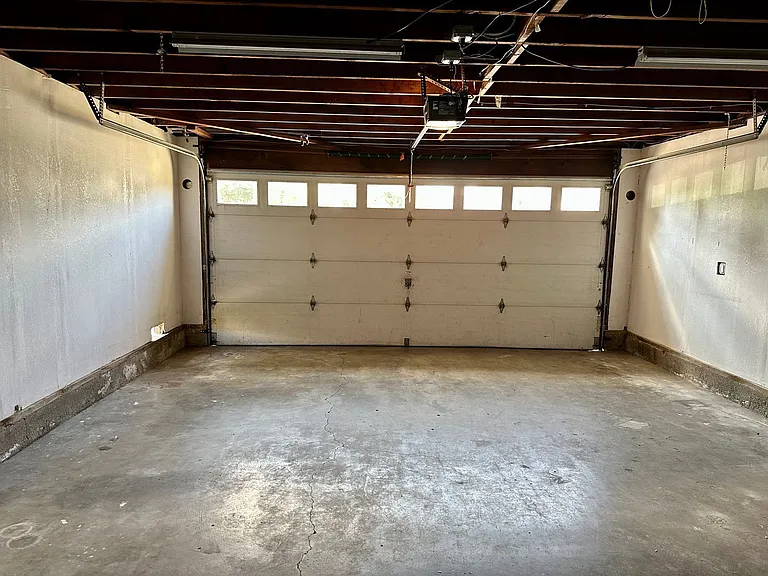 1200 Wilson Ave — Photo 18