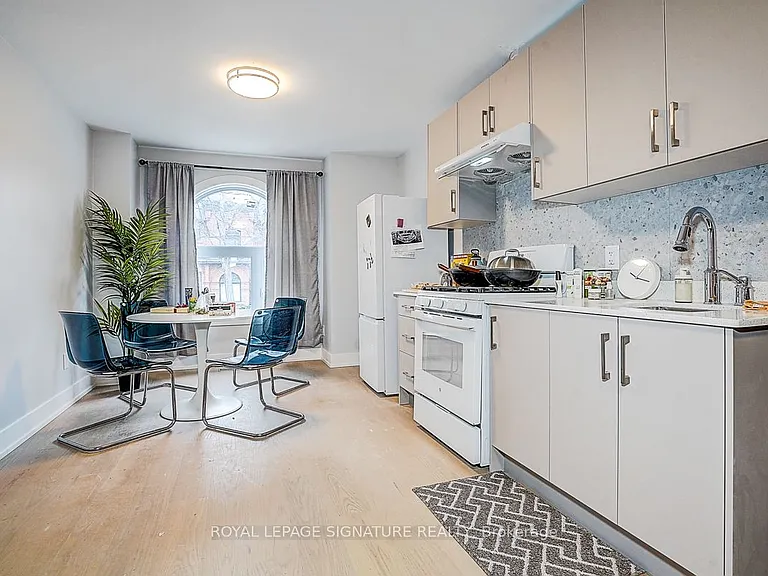 252 Annette St #1 — Photo 8