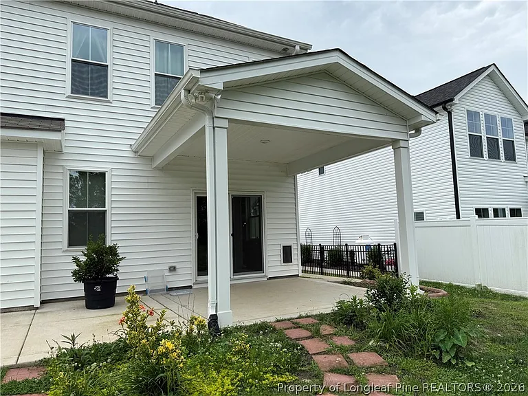 487 Union St — Photo 32