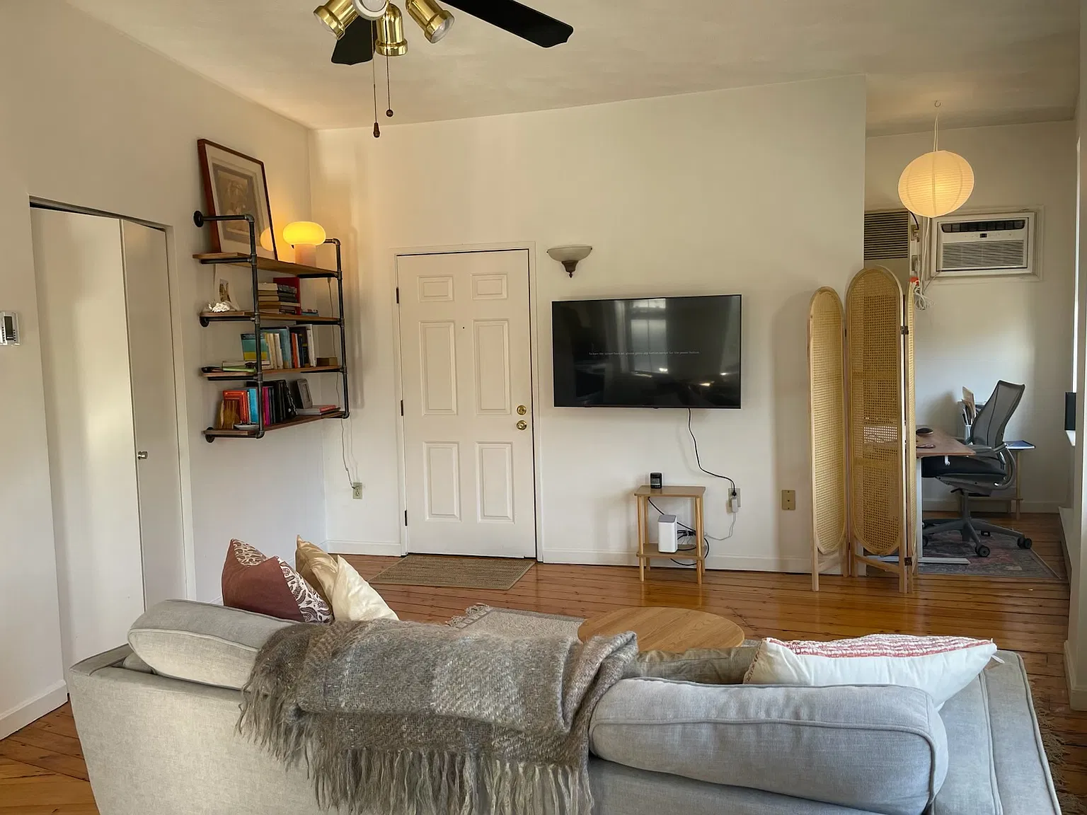 1 bed, 800 sqft, $1,950 — Photo 3
