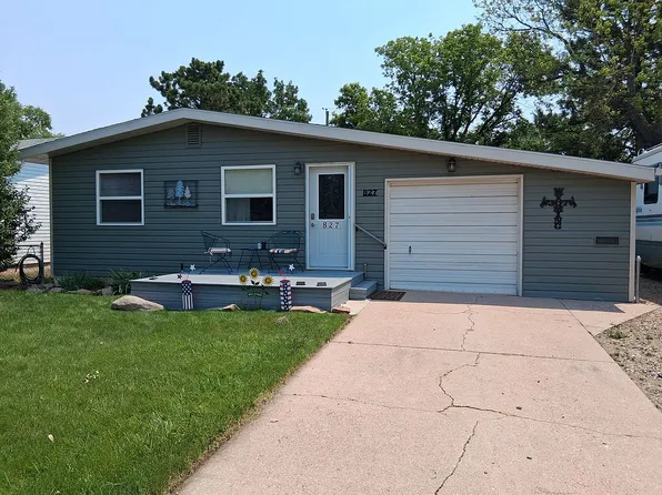 827 Stevens Dr, Cheyenne, WY 82001