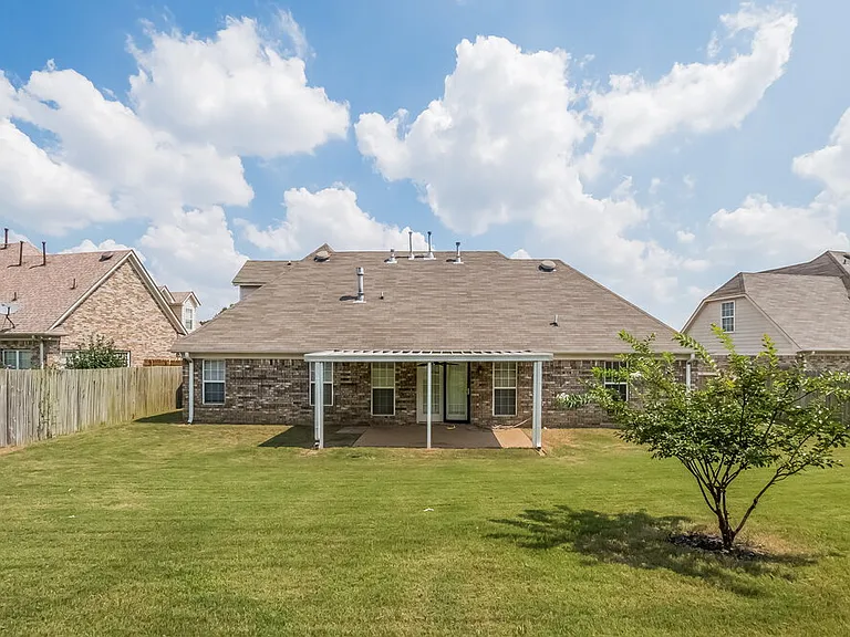 2227 Linda Shore Dr — Photo 15