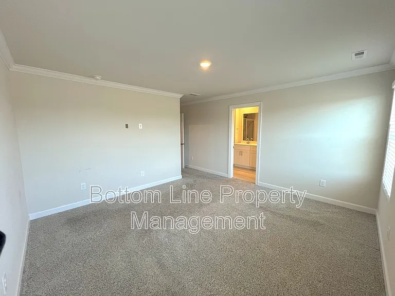 1816 Braemar Village Dr — Photo 12