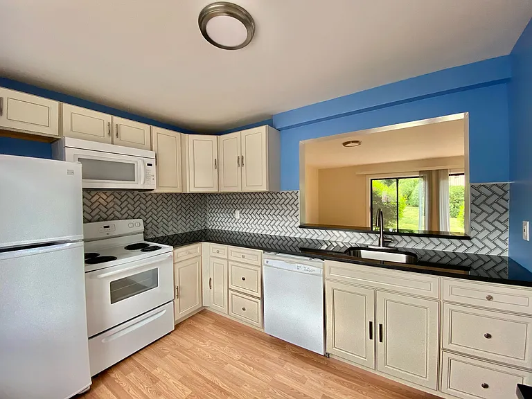 59 Hudson Heights Dr — Photo 6