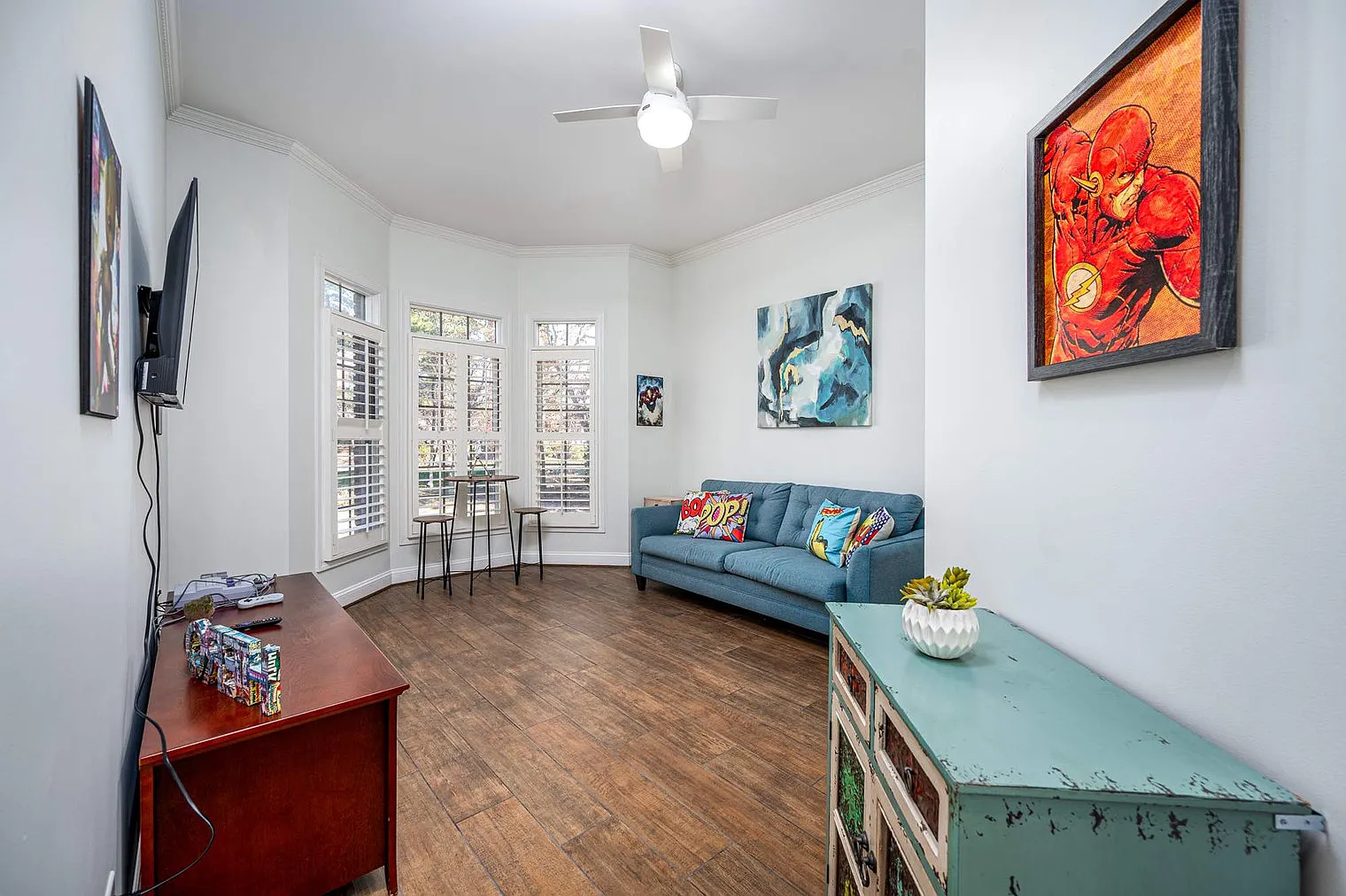 5 bed, 3.0 bath, 2895 sqft, $8,104 — Photo 1