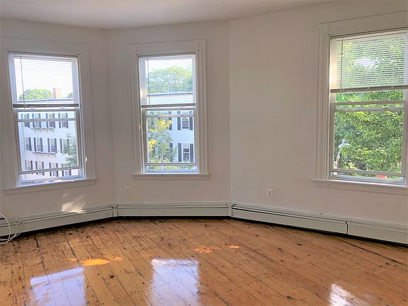 2nd image of 55 Portsmouth St #2