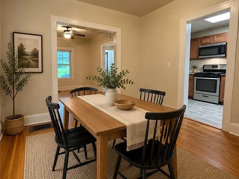 1176 Monroe Ave — Photo 12